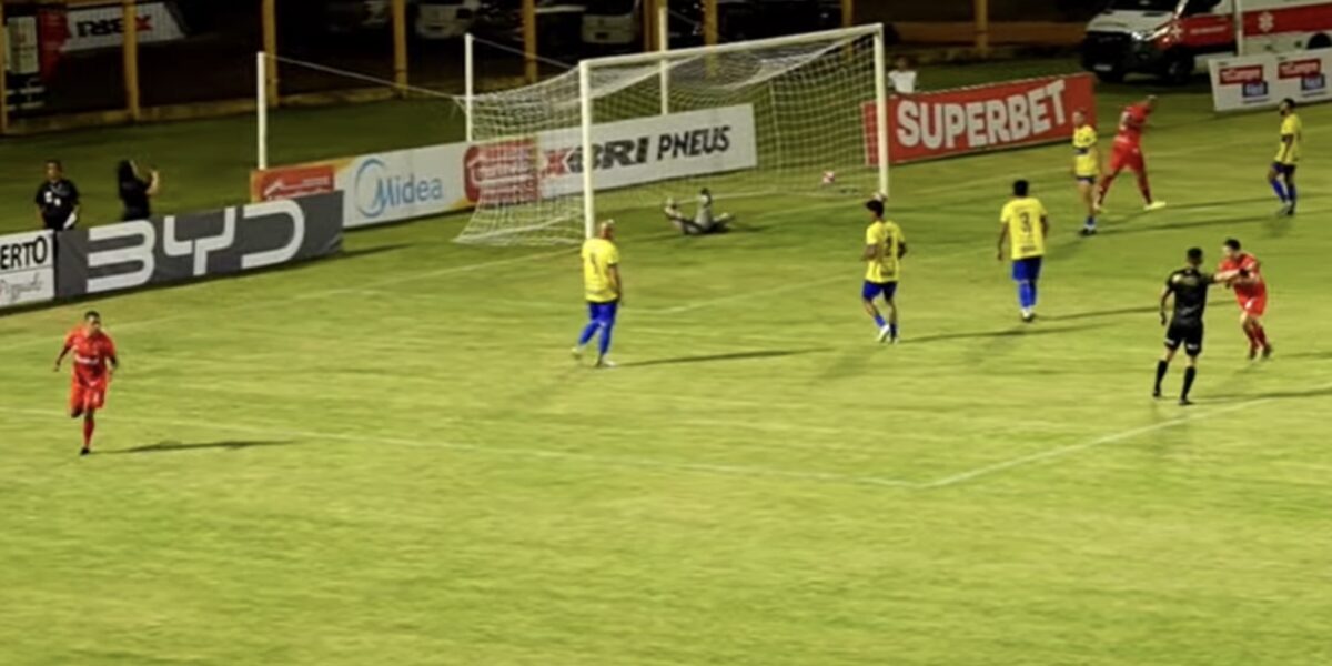 União vence o Nova Mutum por 3 a 0, segue na ponta da tabela do Estadual