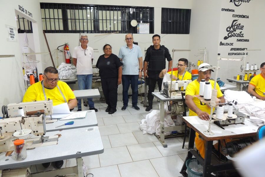 Neles Farias visita a Mata Grande, conhece oficinas e elogia modelo de ressocialização com trabalho e estudo