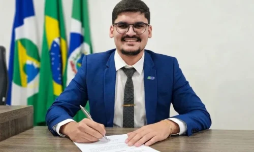 Matheus Barbosa cria política de incentivo à adoção e fortalece o bem-estar animal em Pedra Preta