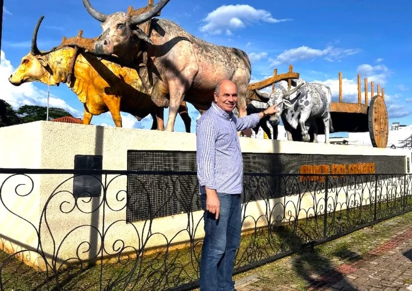 Neles Farias defende valorização da Praça dos Carreiros como patrimônio histórico de Rondonópolis