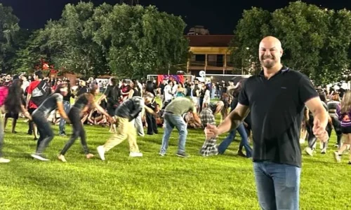 Parceria da Associação da Coophalis com a Fasipe viabiliza recepção de novos alunos no campo do bairro