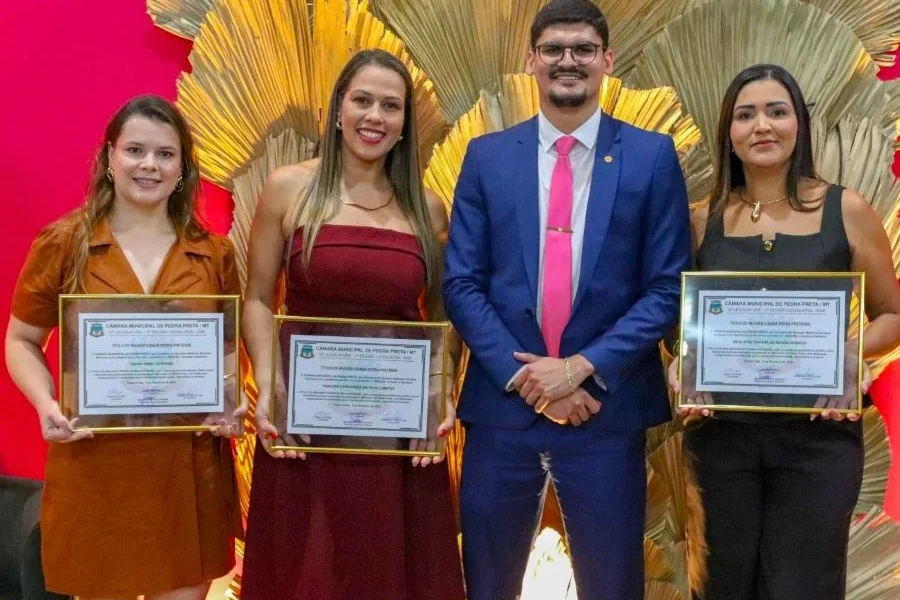 Câmara de Pedra Preta homenageia mulheres com título “Mulher Cidadã Pedrapretense”