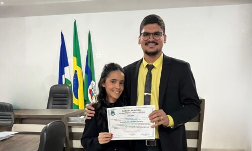 Matheus Barbosa destaca papel da juventude na política durante diplomação de vereadores mirins
