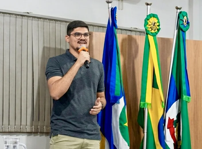 Vereador Mateus Barbosa destaca lei que institui programa de atenção psicossocial nas escolas de Pedra Preta
