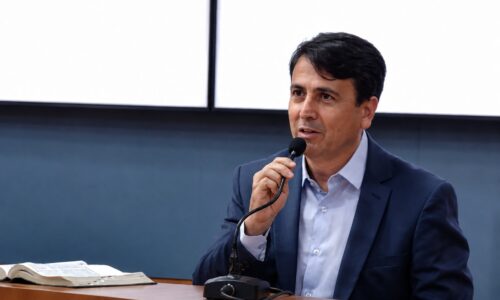 Dr. Altemar Lopes destaca importância da inclusão da vacina contra meningite B no SUS